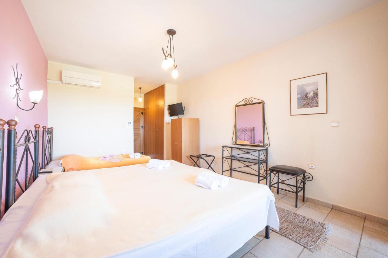 Hotel Erodios Lithotopos Luaran gambar